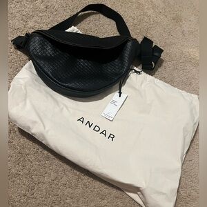 The Tatum bag by Andar x Tía Booth